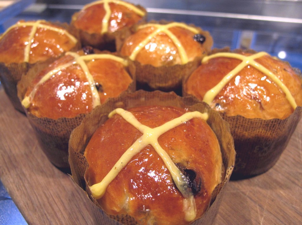 Bel_Hot Cross Buns 2